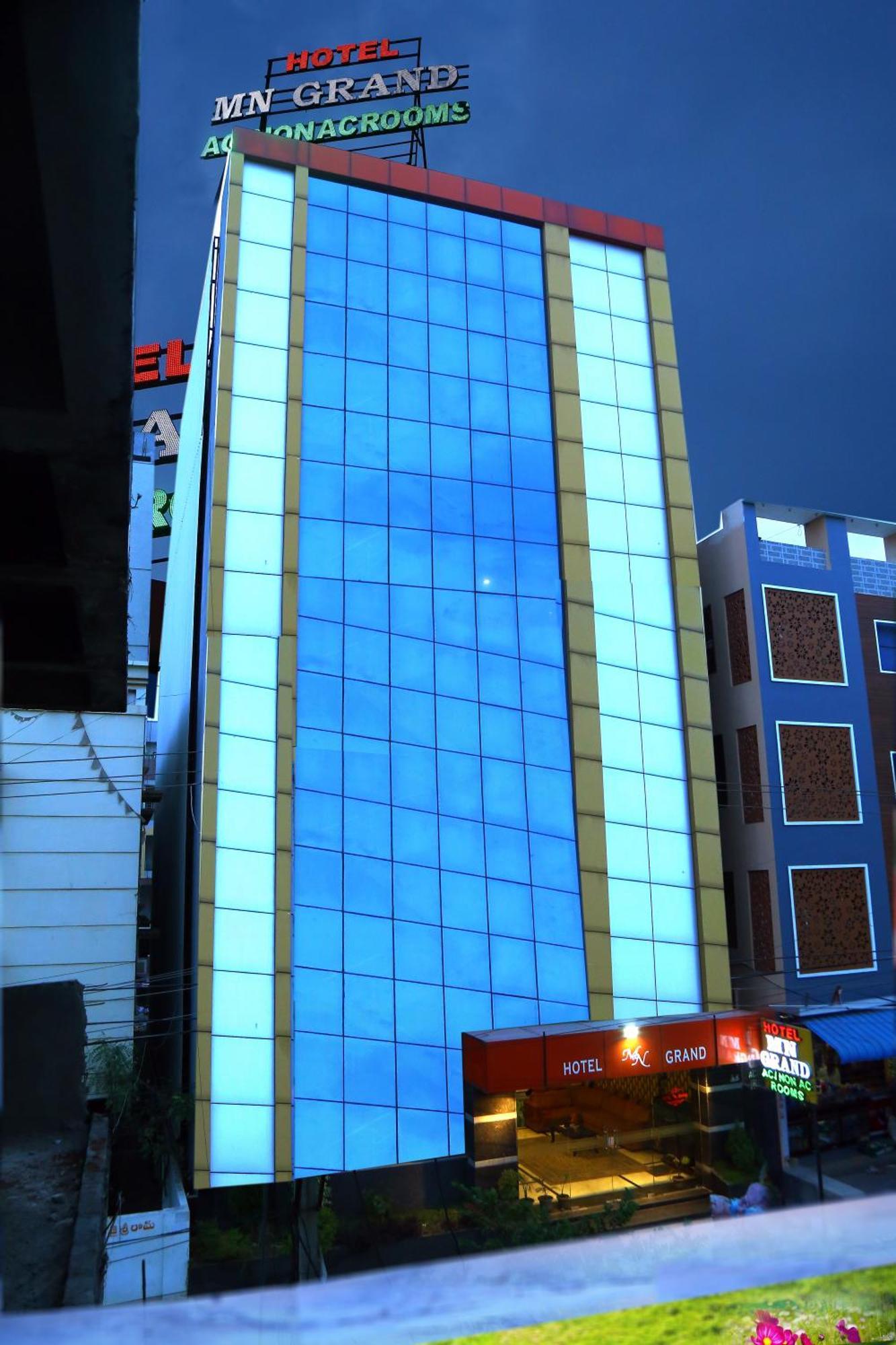Hotel Mn Grand Shamshabad Airport Zone Hyderabad エクステリア 写真